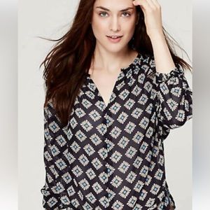 🦋Loft Tops Diamond Floral Sheer Blouse Size S Loose fit, Geometric Pattern.